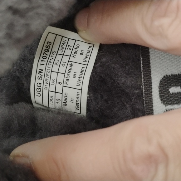 NWOT Authentic UGG Fluff Yeah Fuzzy Slippers Sz.10 Never Worn (X-107 CRATE) - Picture 7 of 12